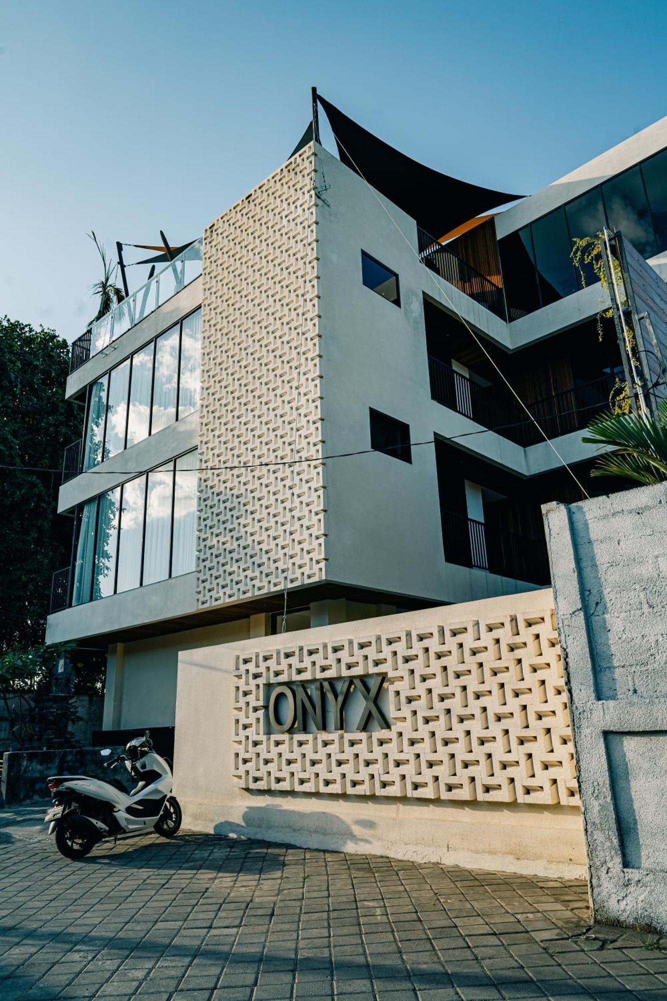 Onyx Beach Hotel チャングー エクステリア 写真